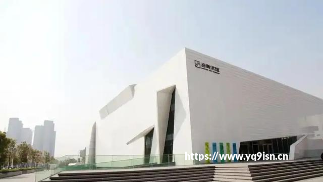 「200万苏军围歼20万德军，独臂将军胡贝却带队逆天突围」